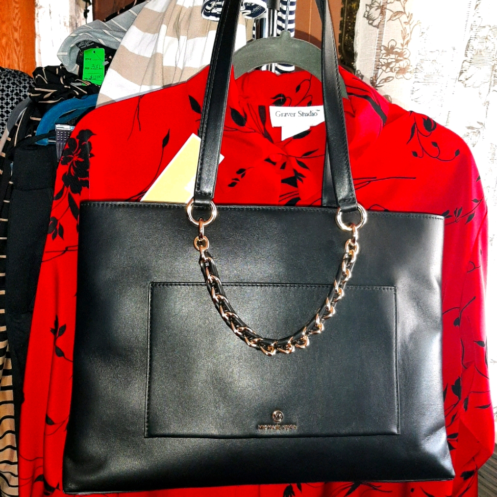 Michael Kors Purse Brand New .